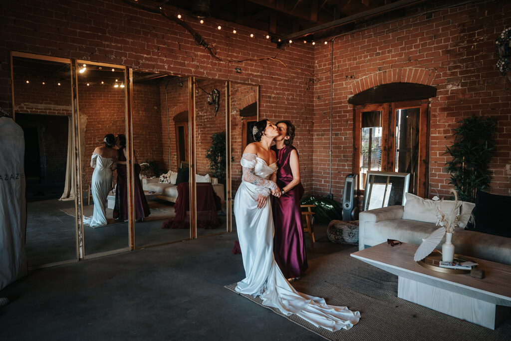 Rachel getting ready in the moody bridal suite at The Icehouse in Phoenix