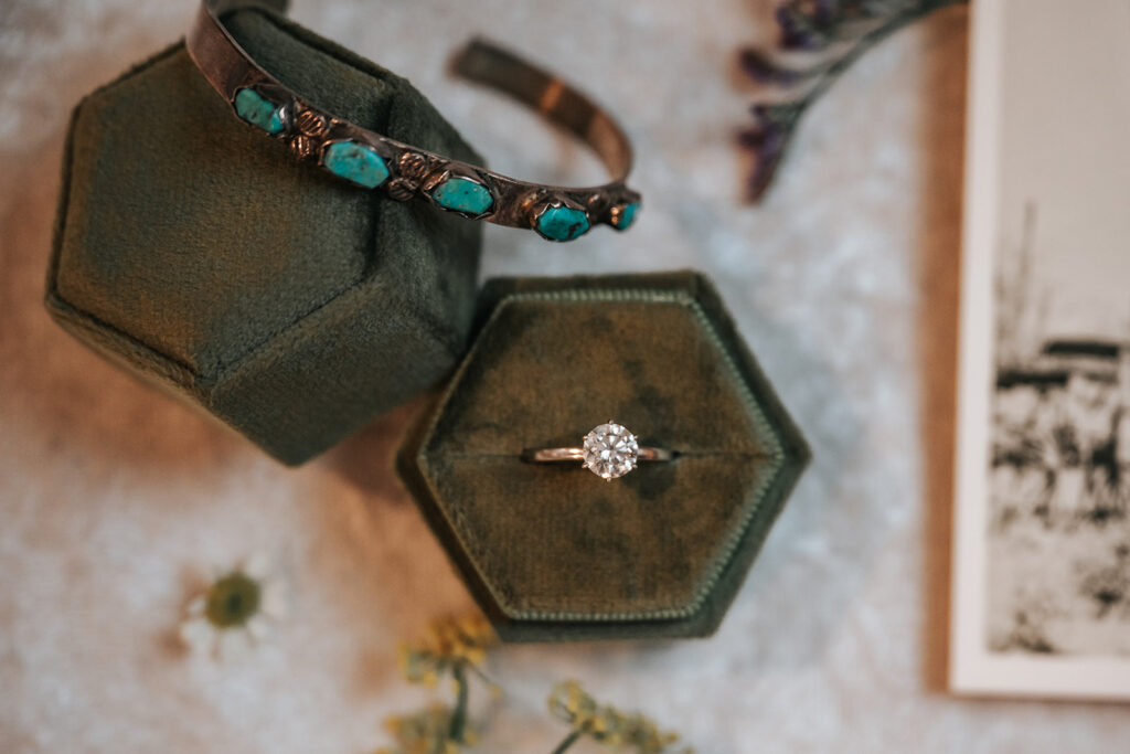 wedding ring